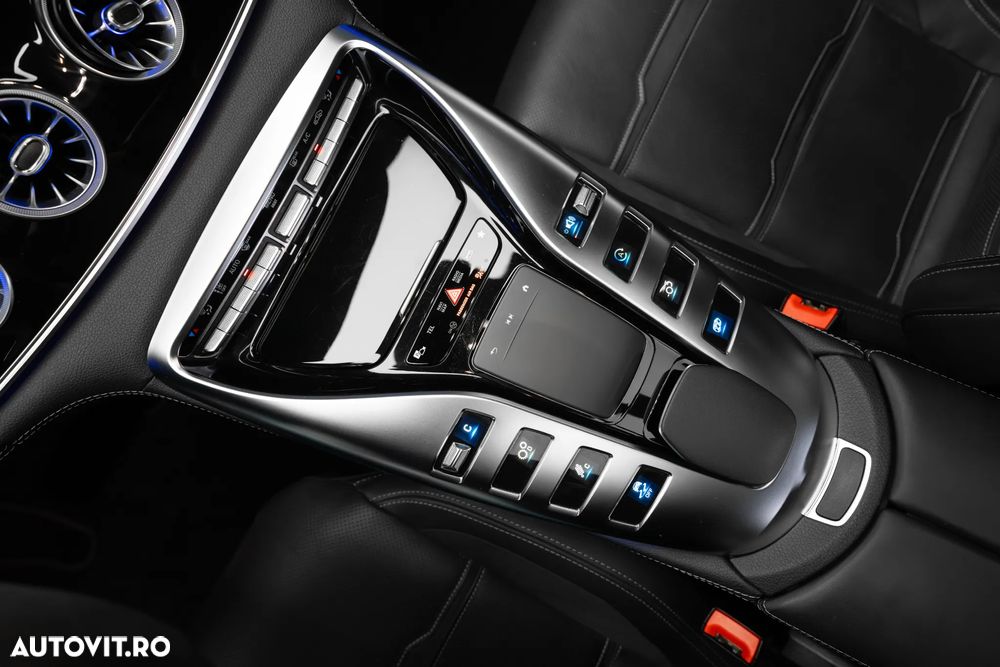 Mercedes-Benz AMG GT 4-door Coupe 63 S 4Matic+ - 13