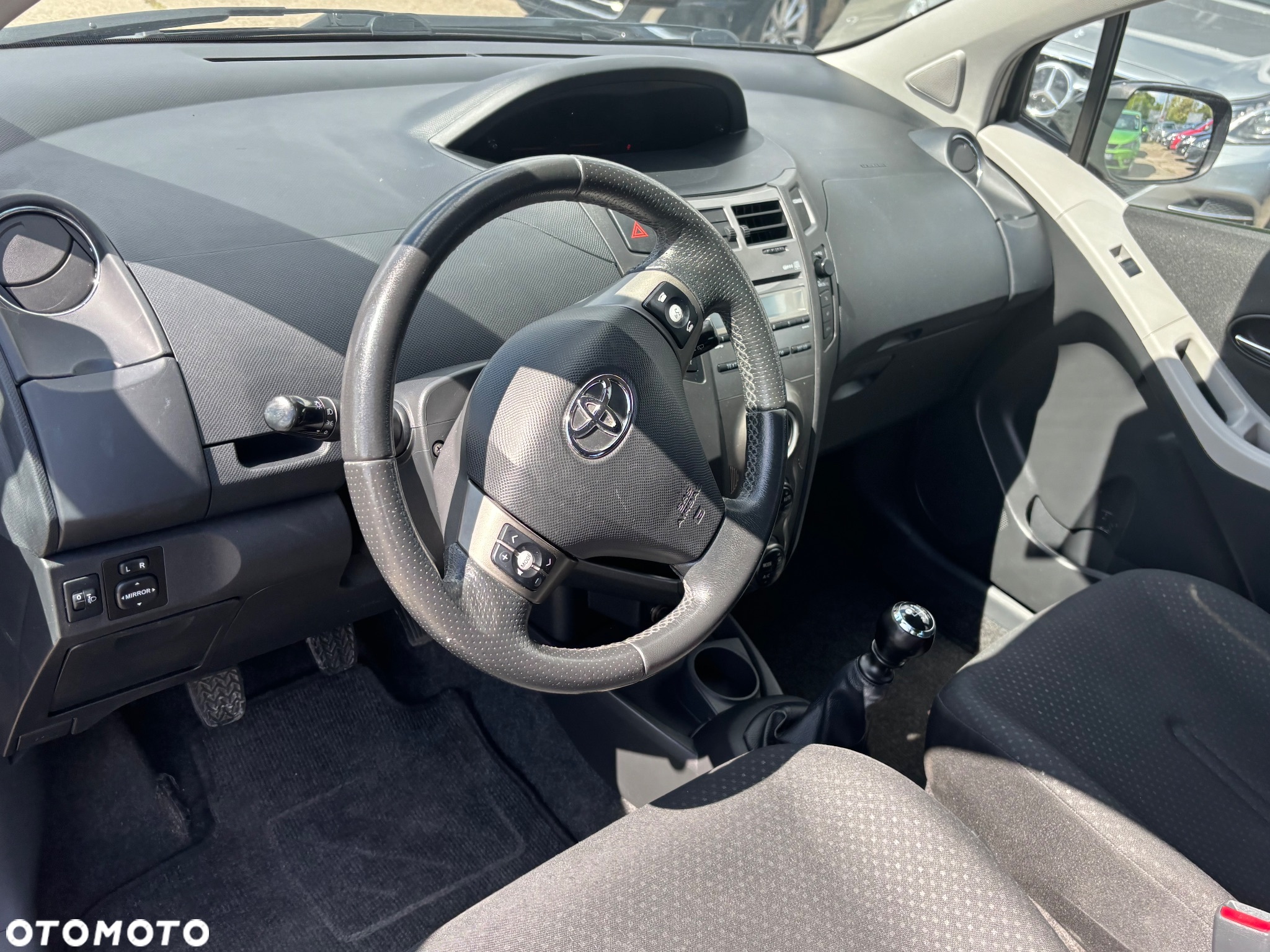 Toyota Yaris 1.33 VVT-i Edition - 17