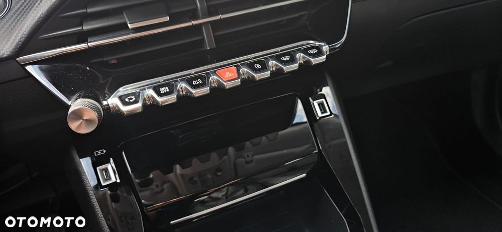 Peugeot 2008 1.2 Pure Tech GPF Allure S&S - 31