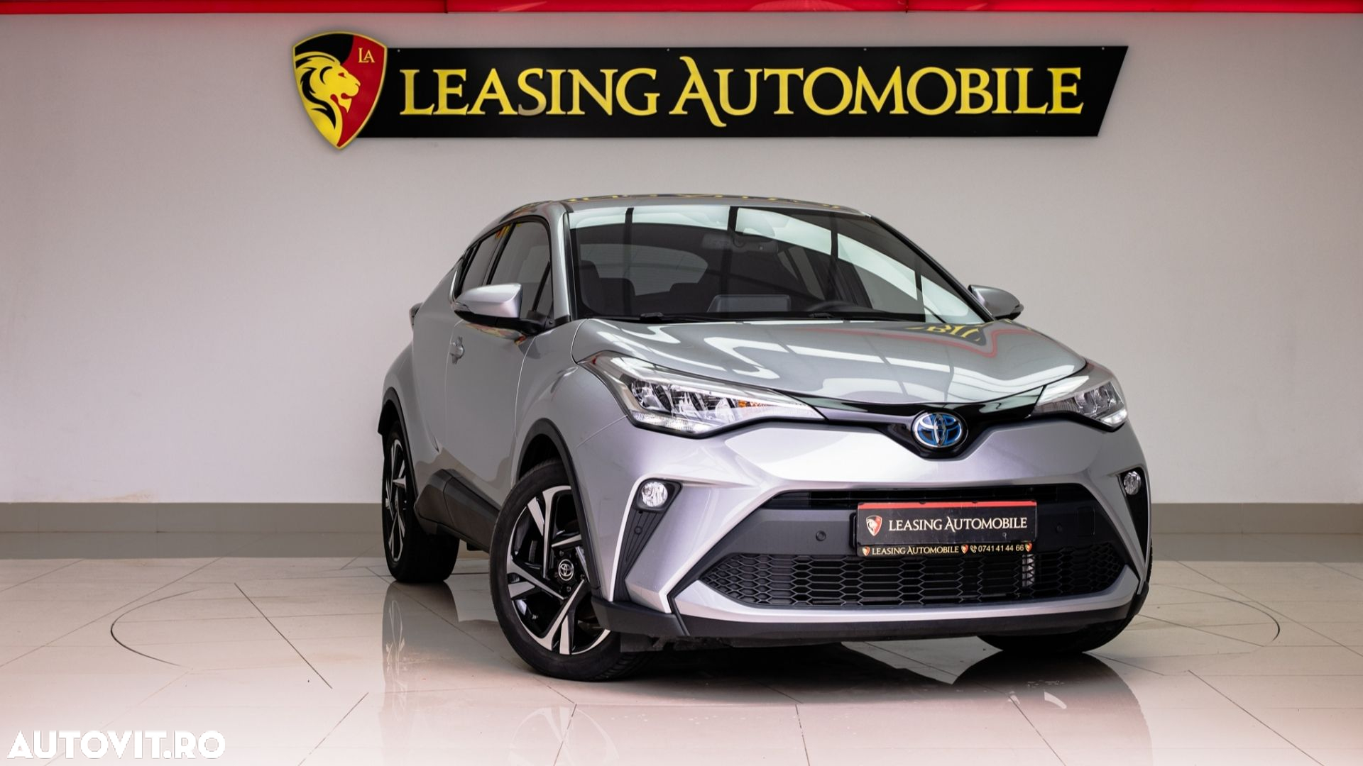 Toyota C-HR 2.0 Hybrid Team Deutschland - 4