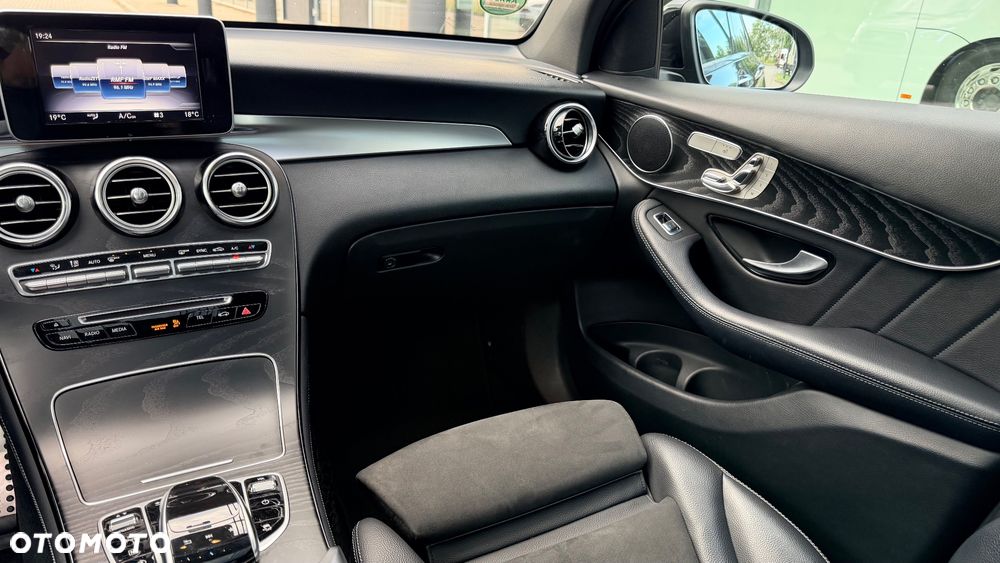 Mercedes-Benz GLC - 26