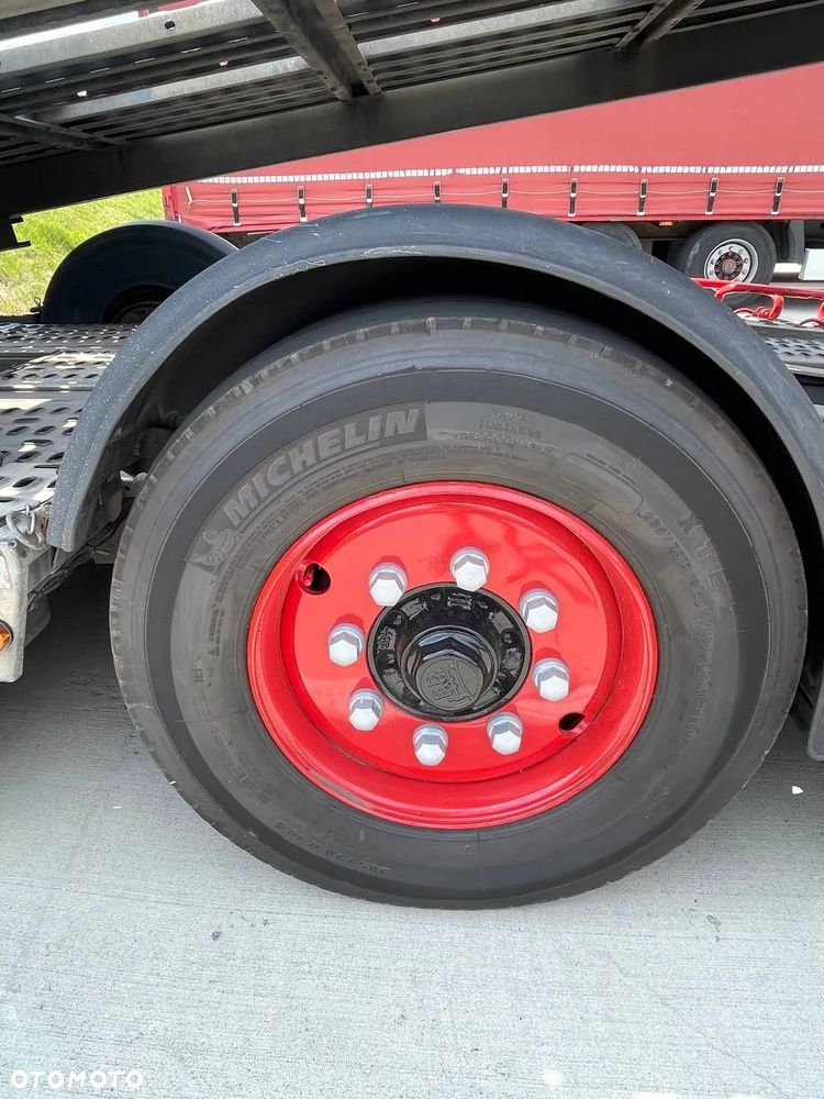 Mercedes-Benz Actros - 10