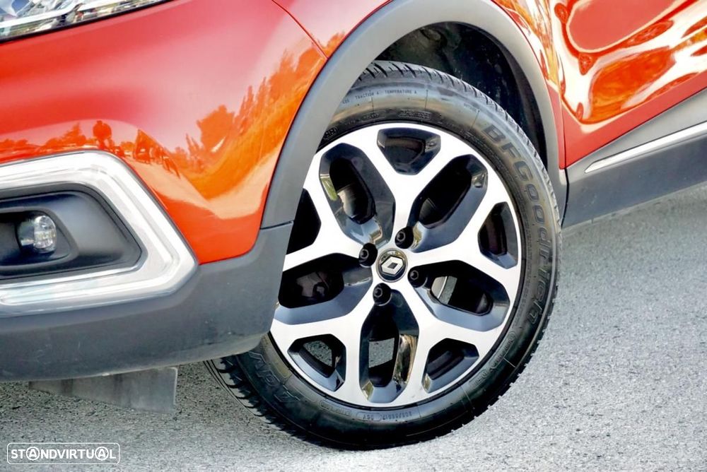 Renault Captur 1.5 dCi Red Edition — fotografia 9