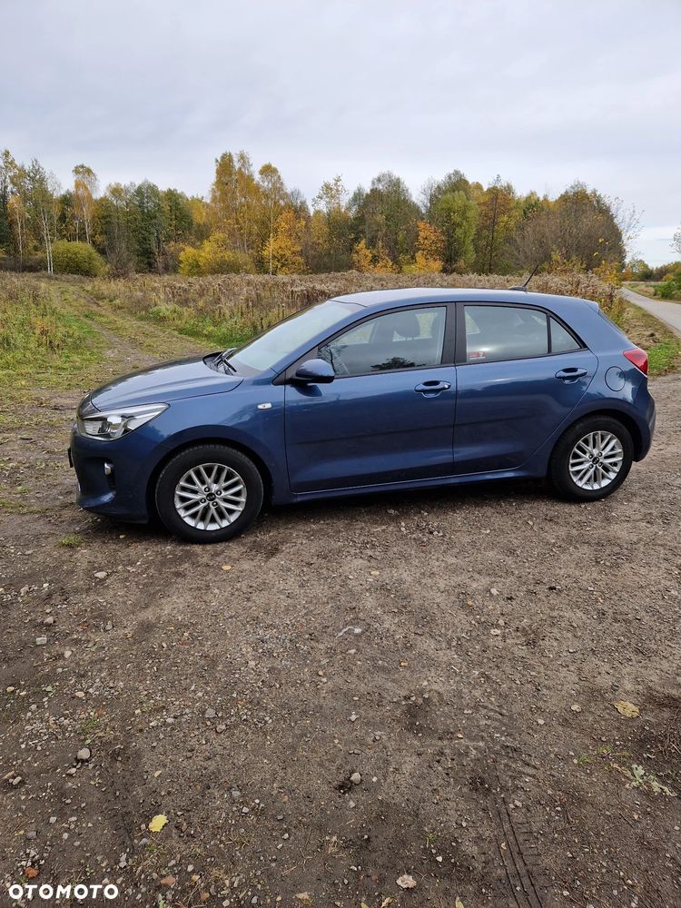 Kia Rio - 4