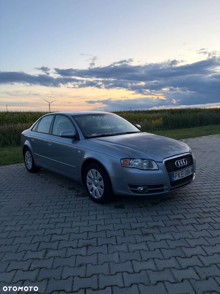 Audi A4 Limousine - 2