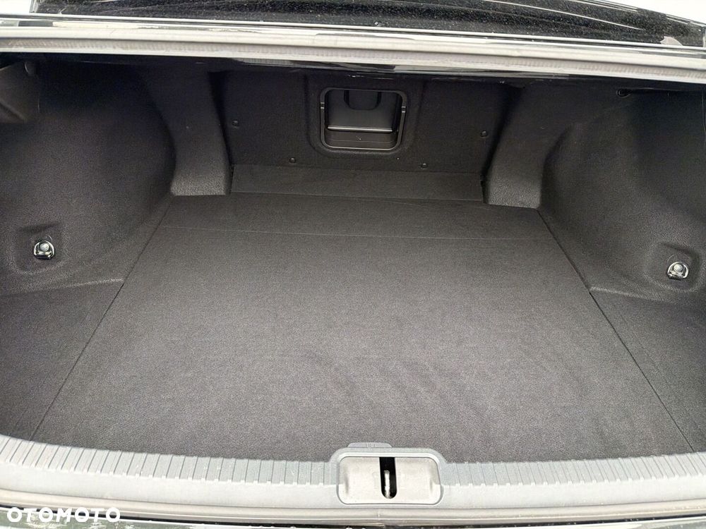 Lexus ES 300h Business Edition - 18