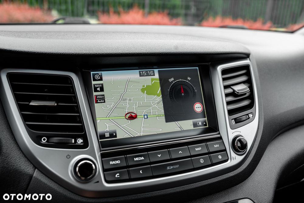 Hyundai Tucson 2.0 CRDi Premium 4WD - 35