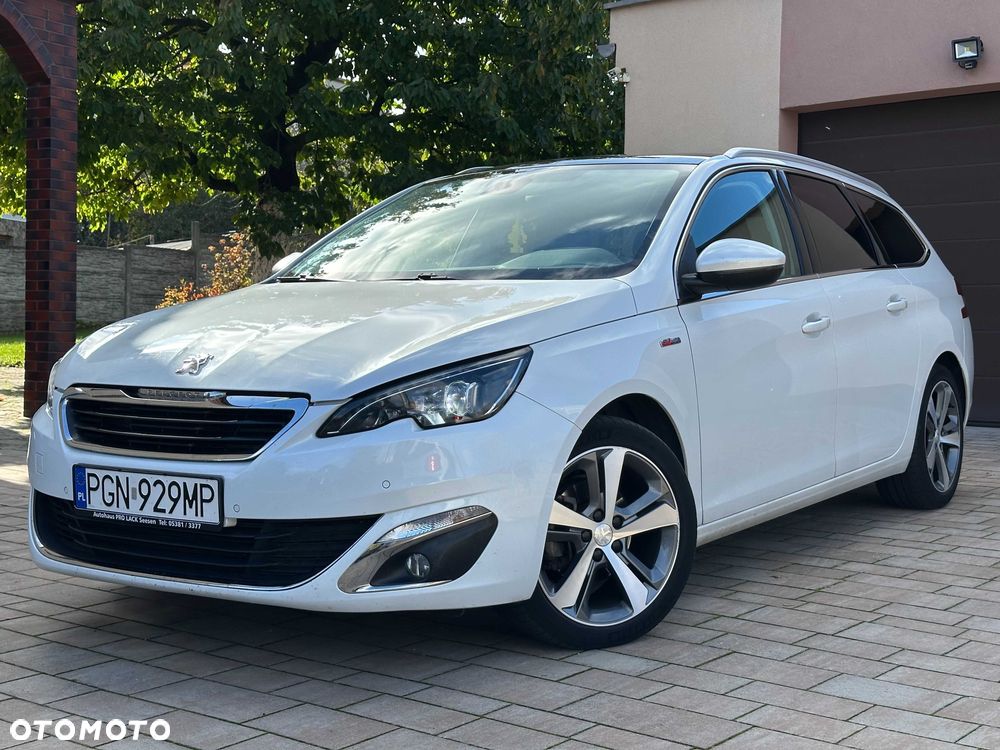 Peugeot 308 - 1