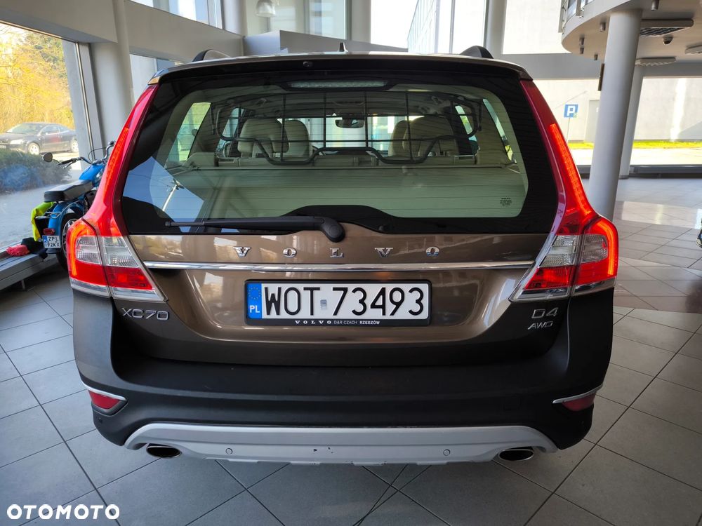 Volvo XC 70 D4 AWD Summum - 6