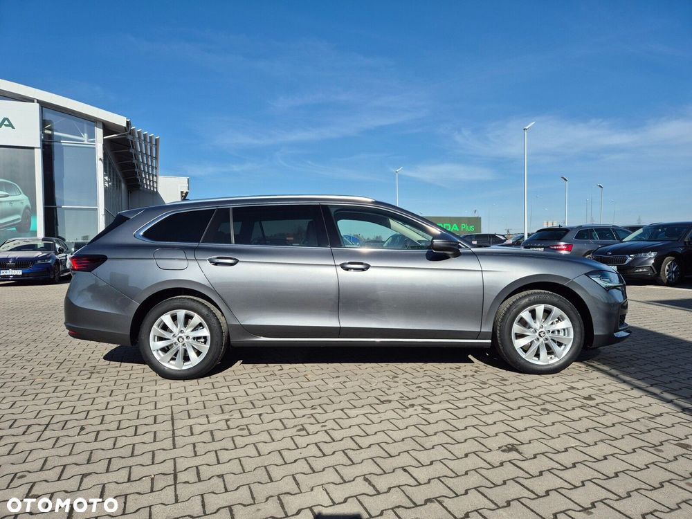 Skoda Superb 2.0 TDI SCR 4x4 Edition 130 DSG - 6