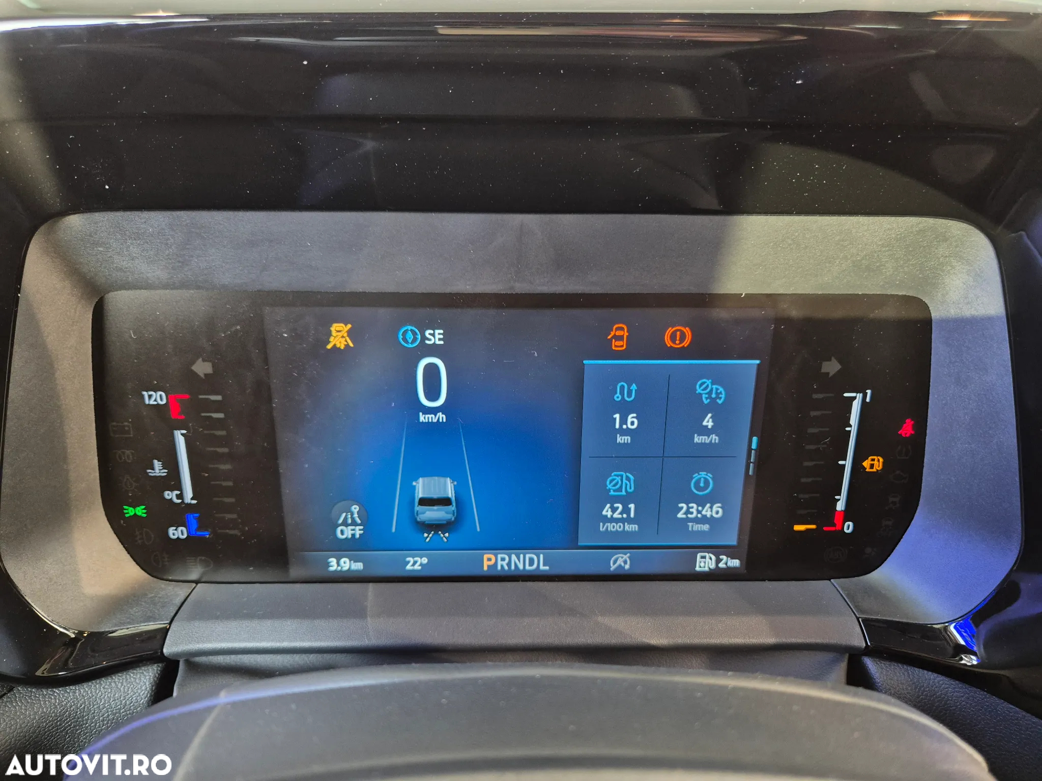 Ford Tourneo Courier 1.0 EcoBoost Titanium - 22