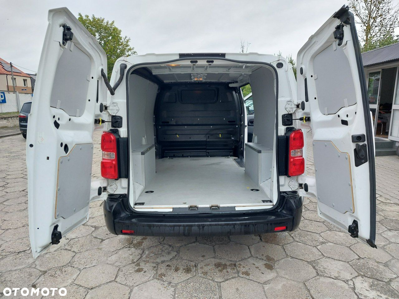 Opel Vivaro - 13