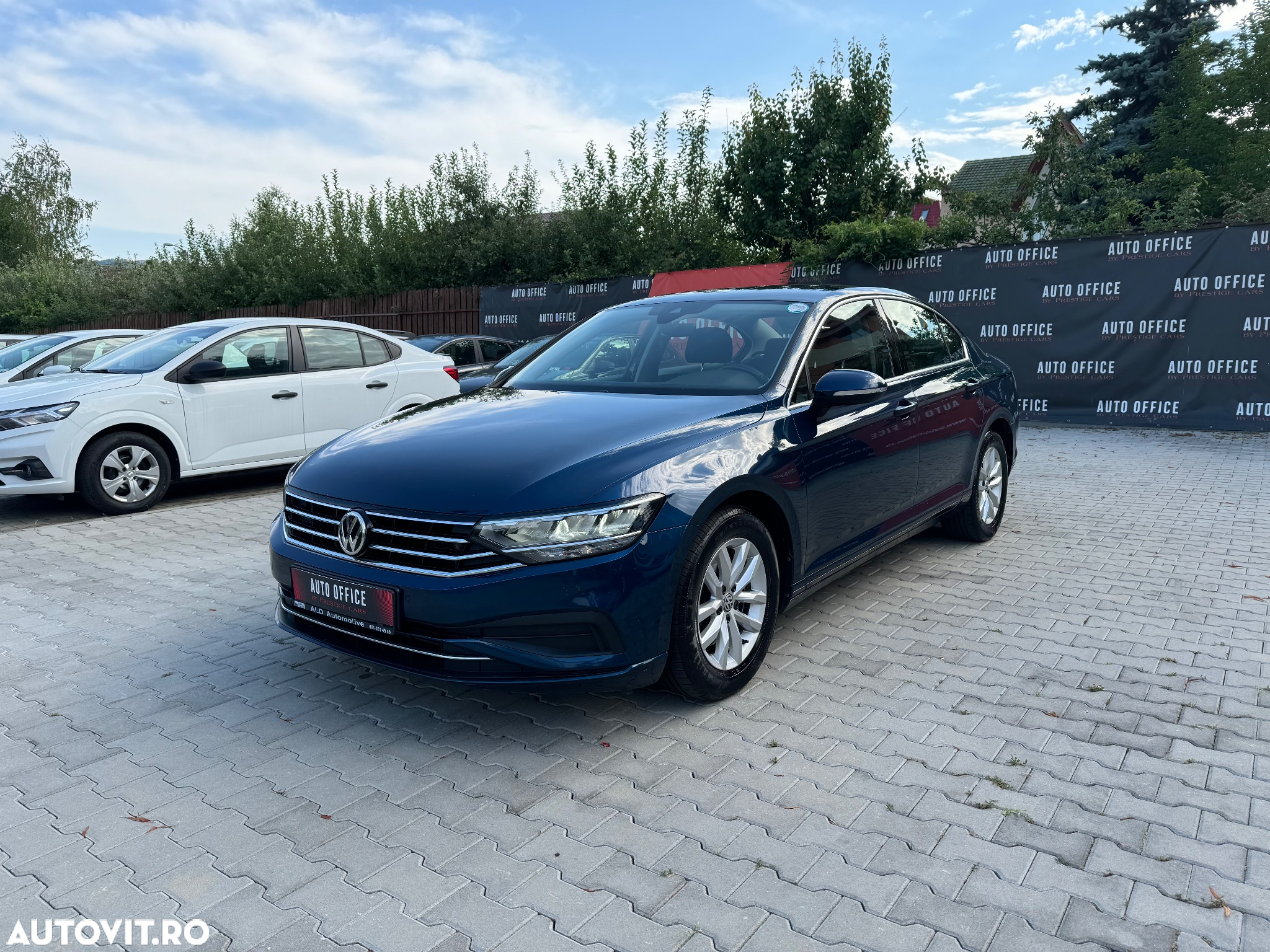 Volkswagen Passat 2.0 TDI DSG Comfortline - 10