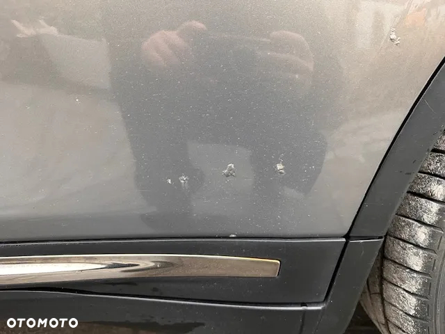 Infiniti FX - 21