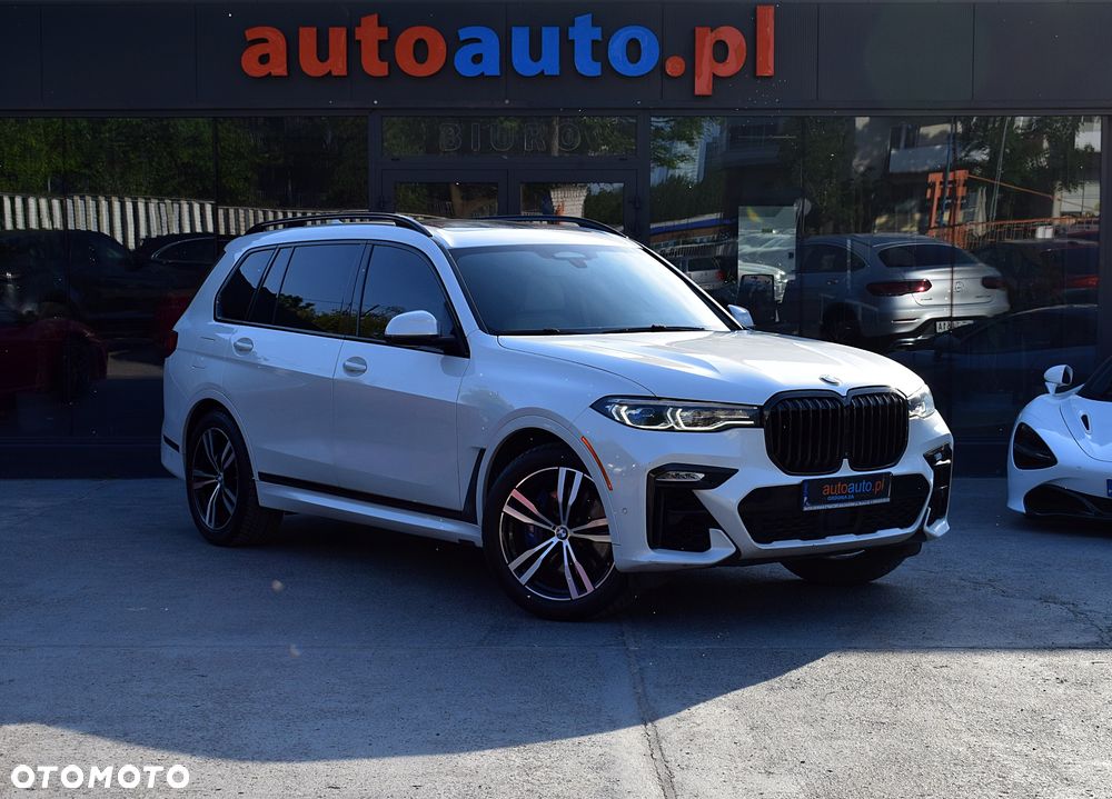 BMW X7 M50i - 4