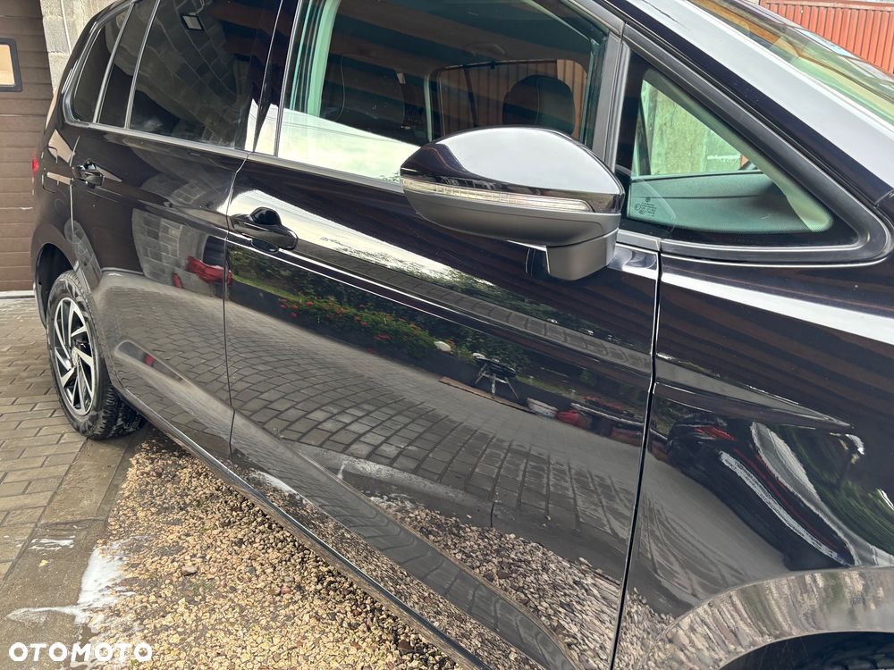 Volkswagen Touran 1.6 TDI SCR DSG Join - 9