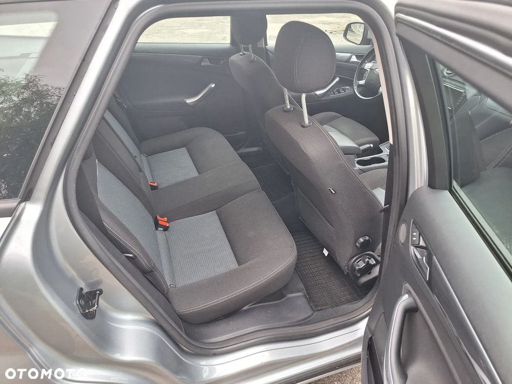 Ford Mondeo - 11