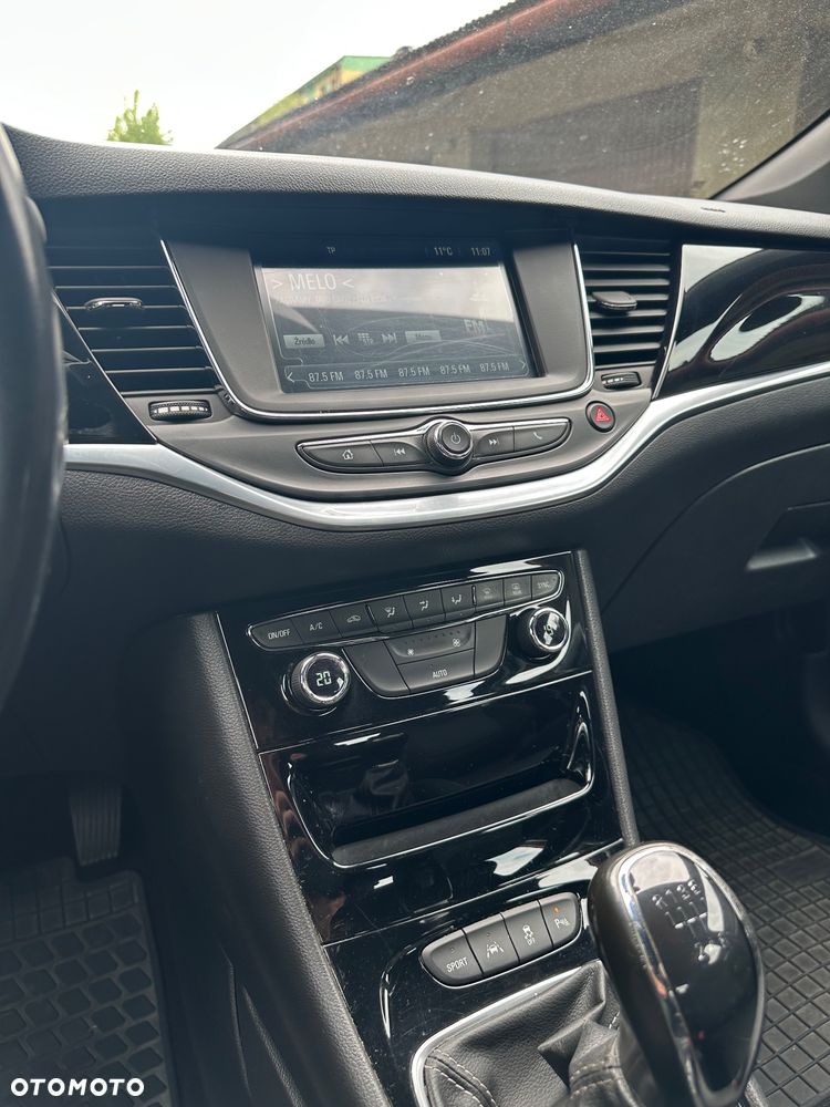 Opel Astra 1.4 T Dynamic - 6