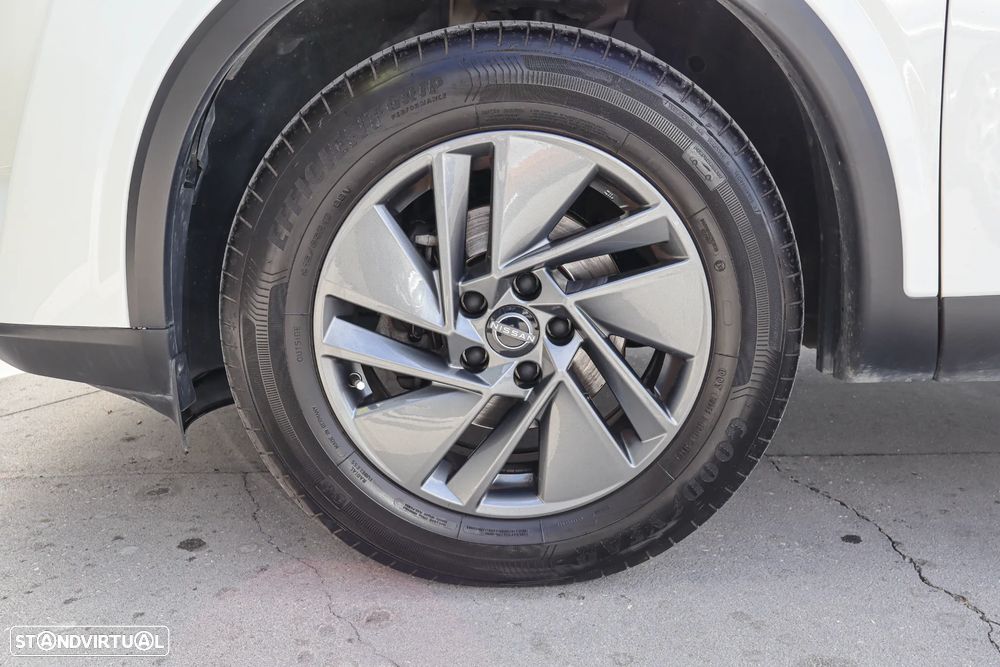 Nissan Qashqai 1.3 DIG-T Acenta - 8