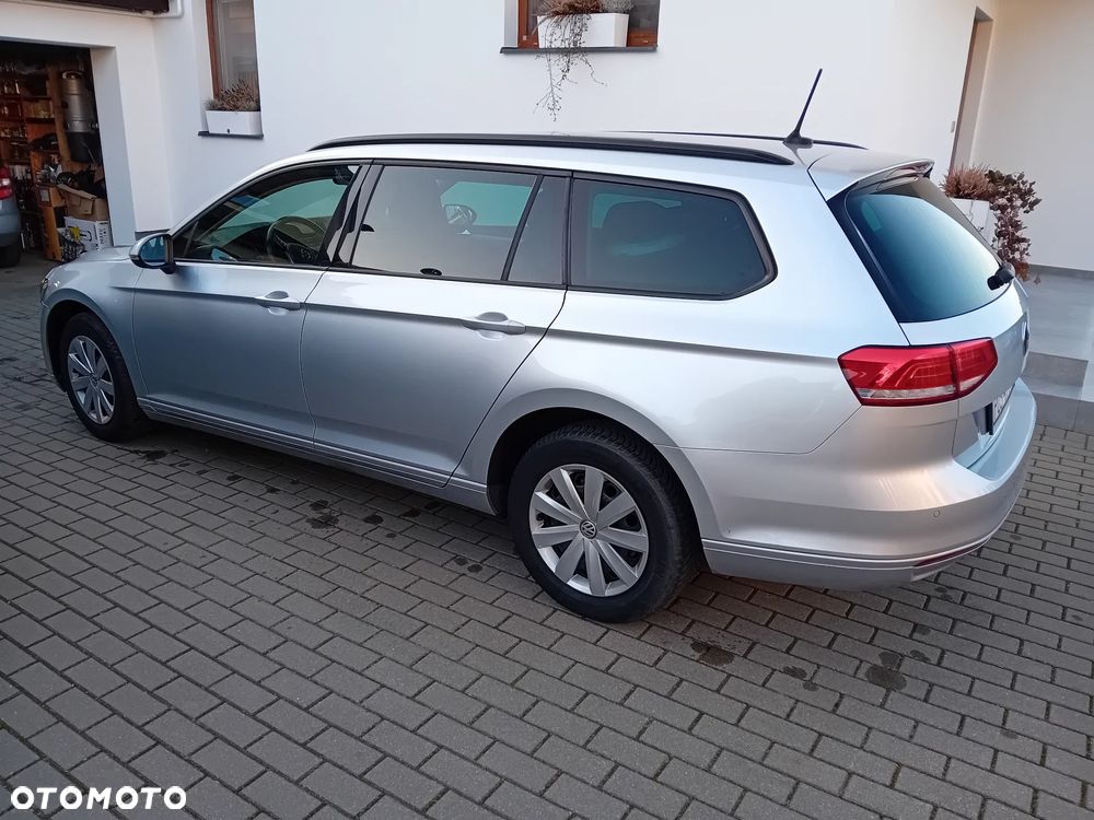 Volkswagen Passat 2.0 TDI SCR DSG Elegance - 8