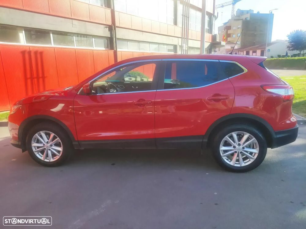 Nissan Qashqai 1.6 dCi N-Connecta Xtronic - 1