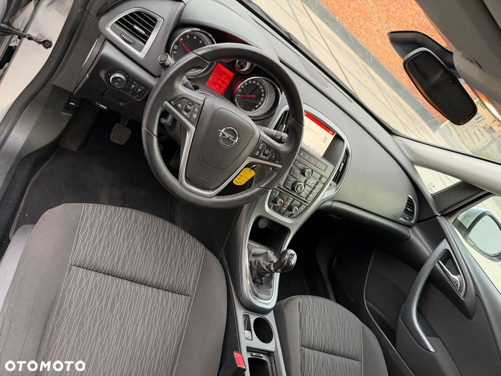 Opel Astra 1.4 T Sport - 30