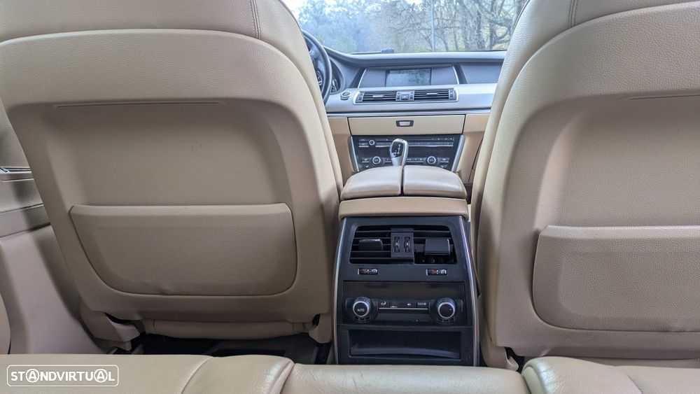 BMW 530 Gran Turismo - 16