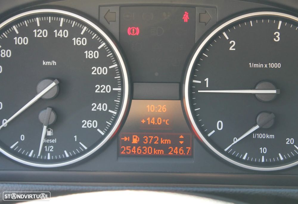 BMW 318 d Navigation - 13