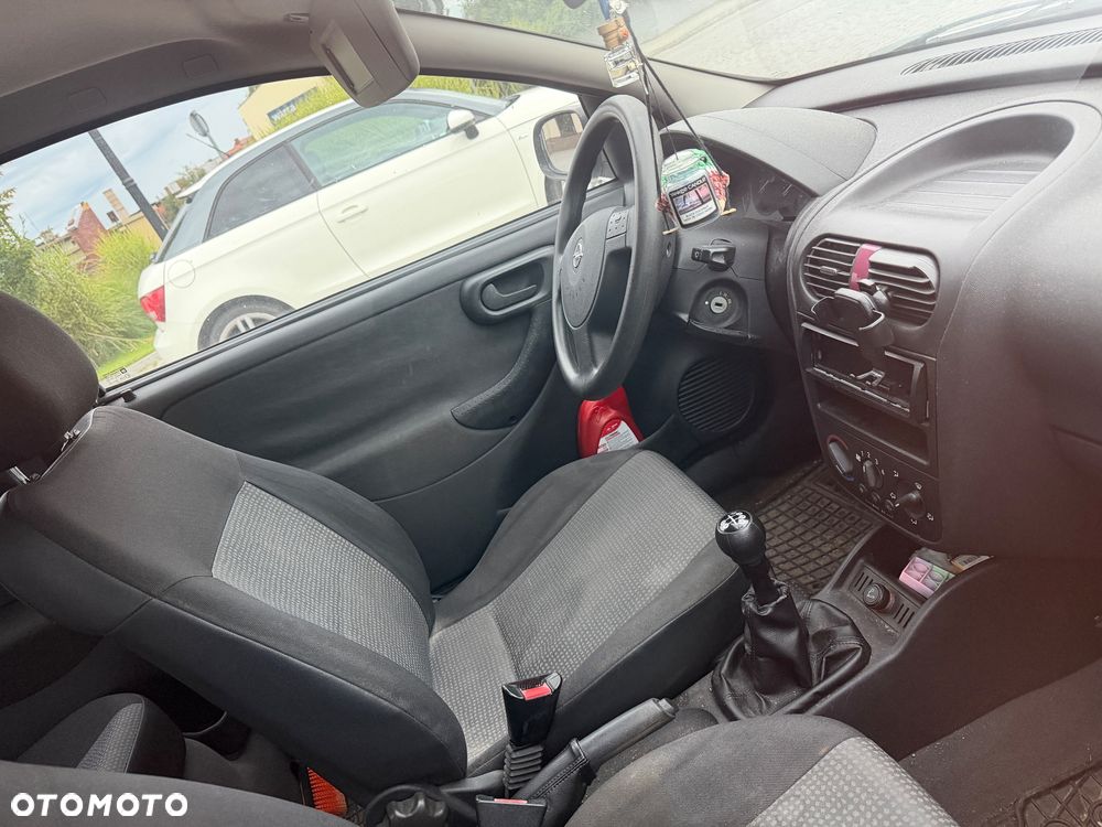 Opel Corsa 1.0 12V Cosmo - 8