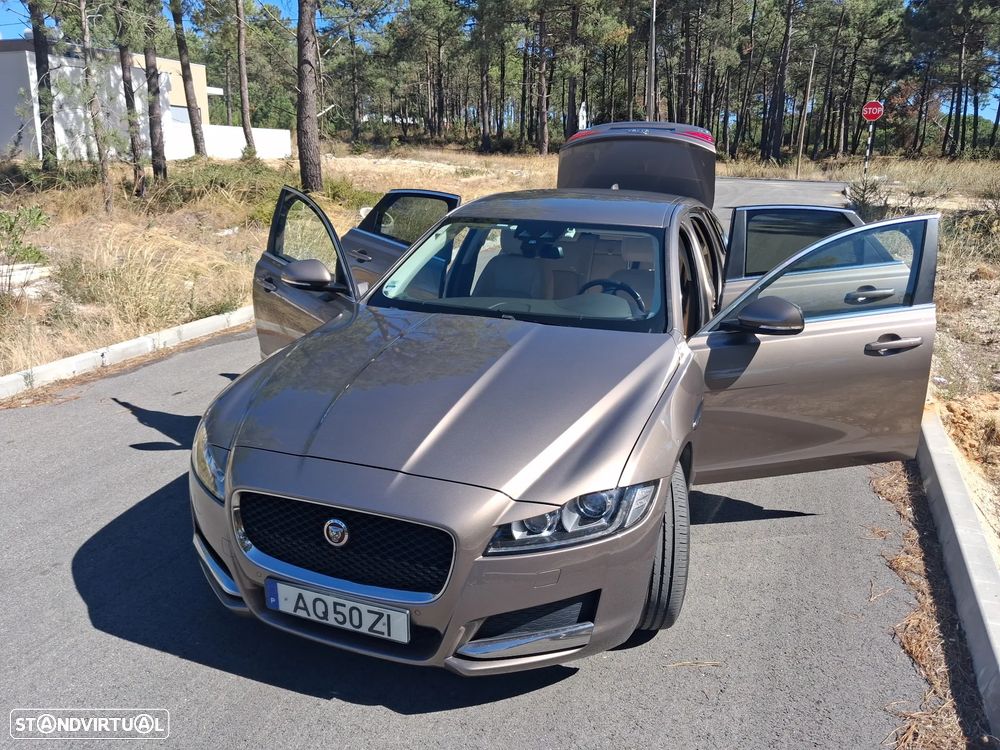 Jaguar XF E-Performance Prestige - 30