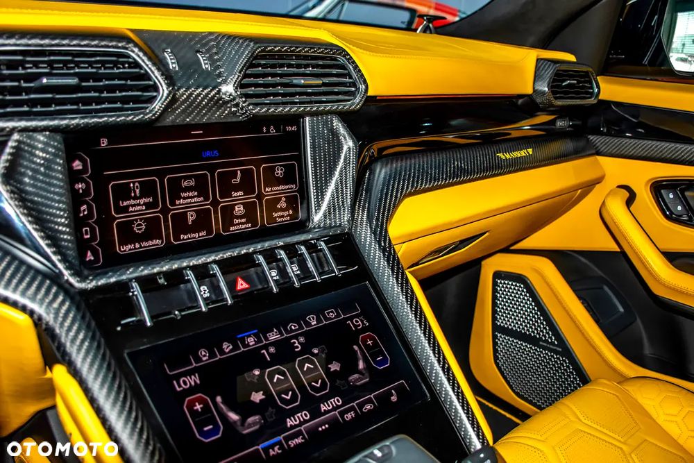 Lamborghini Urus - 17