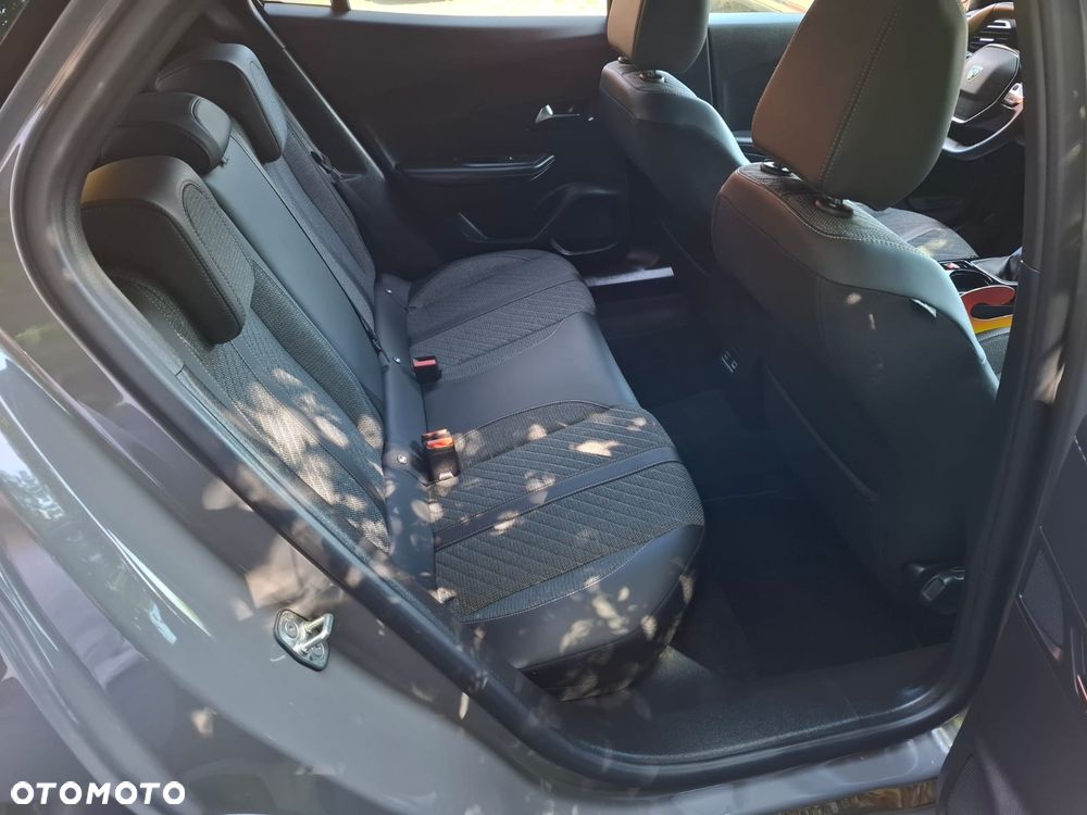 Peugeot 2008 PureTech 100 Active S&S BVM6 - 23