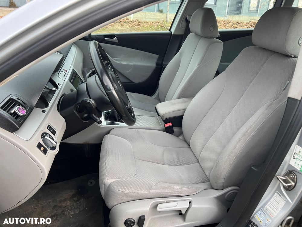 Volkswagen Passat 2.0 TDI Comfortline DPF - 19