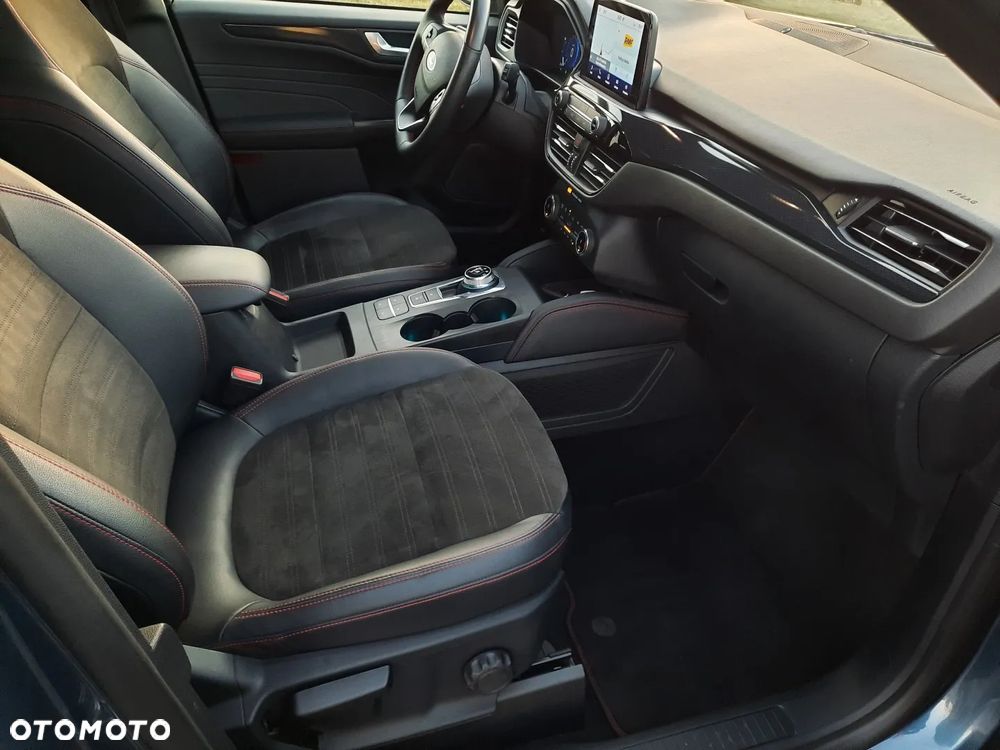 Ford Kuga 2.5 Duratec PHEV ST-LINE - 27