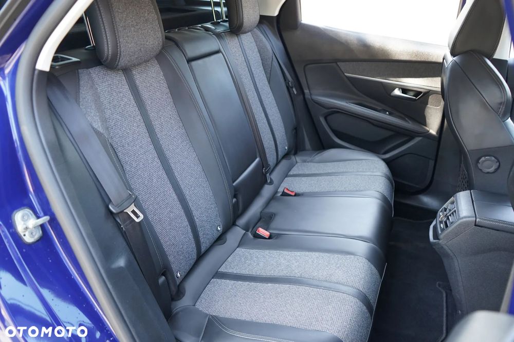 Peugeot 3008 PureTech 130 Stop & Start GPF EAT8 Allure Business-Paket - 22
