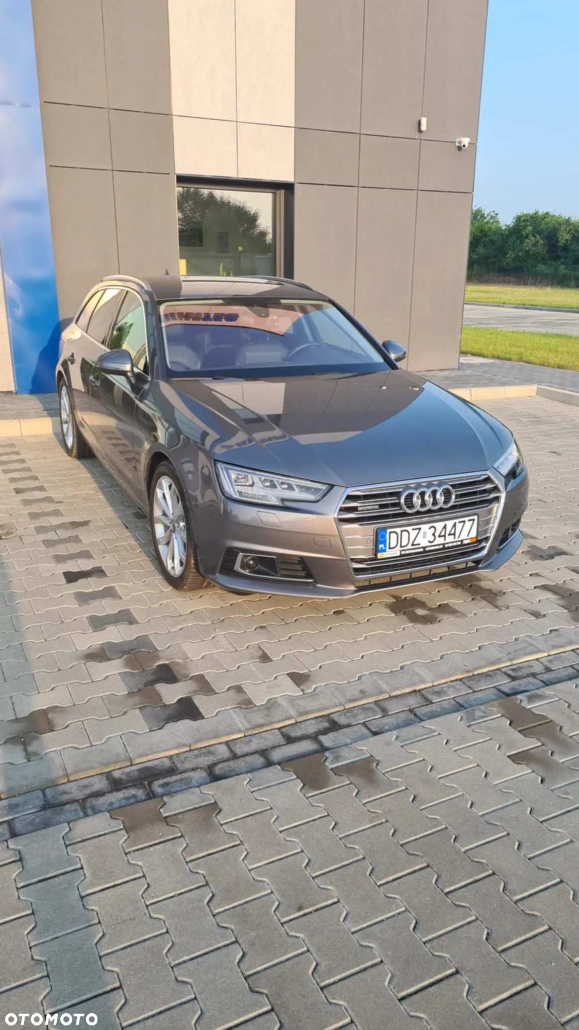 Audi A4 Avant 2.0 TDI quattro sport - 2