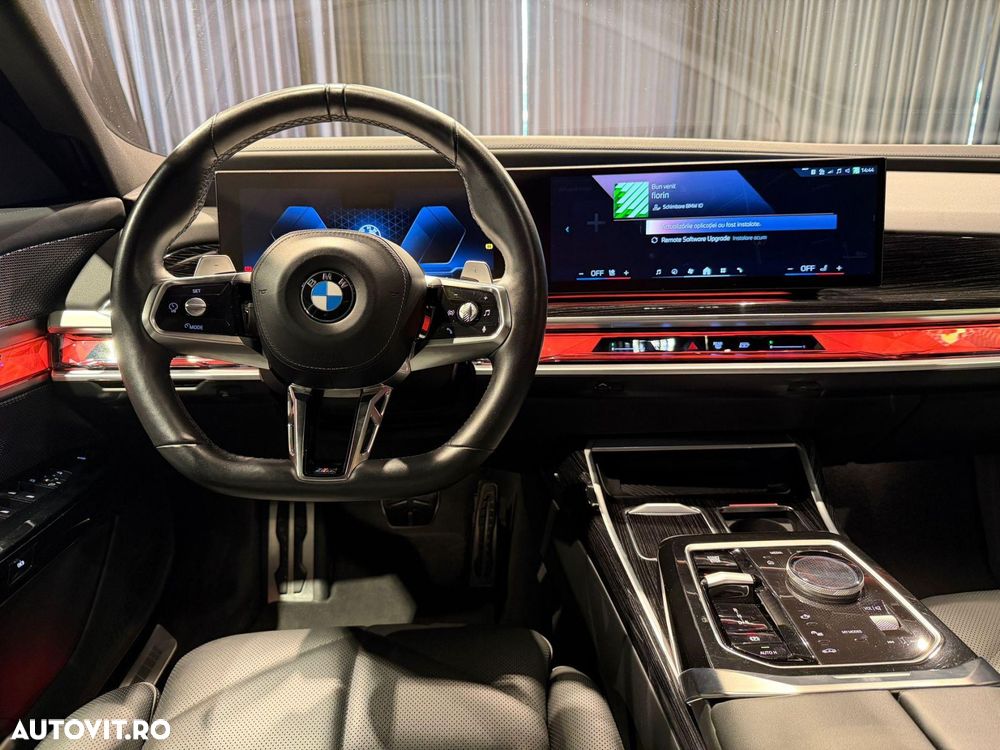 BMW Seria 7 740d xDrive MHEV - 19