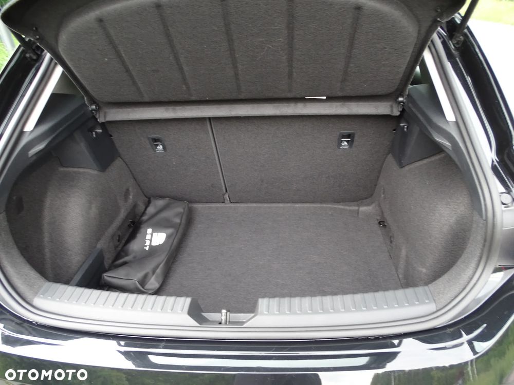 Seat Leon 1.5 eTSI Full LED DSG - 9