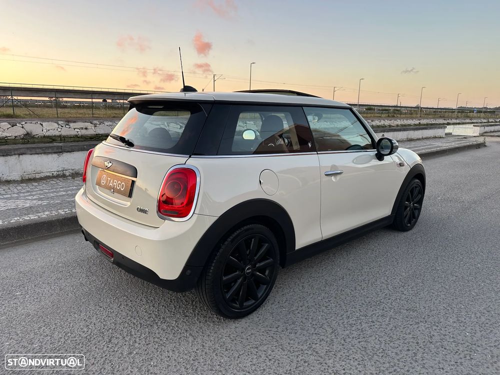 MINI 3 Portas One Auto - 41