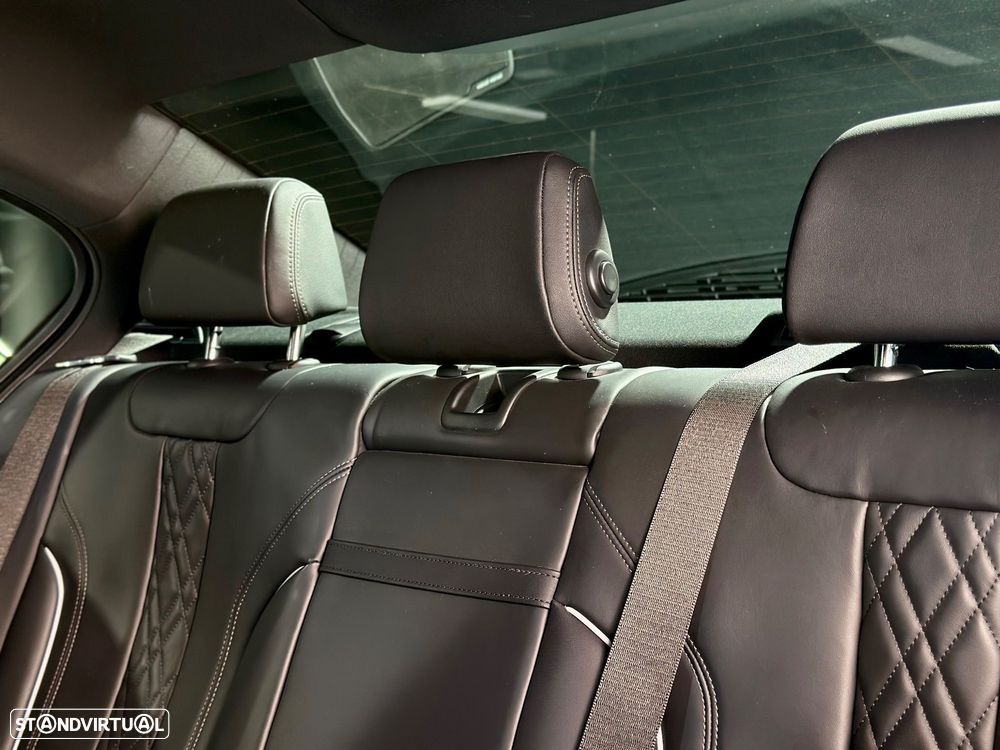 BMW 530 e Pack M - 30