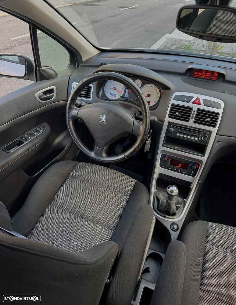 Peugeot 307 1.6 HDi Executive - 12