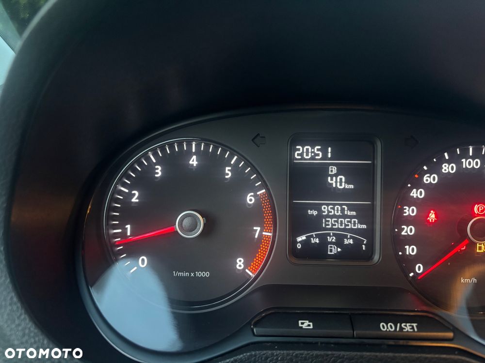 Volkswagen Polo 1.2 TSI MATCH - 13