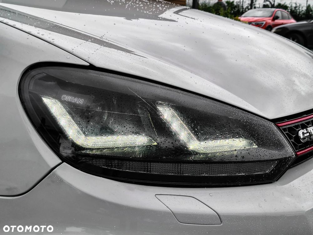 Volkswagen Golf VI 2.0 TSI GTI - 8