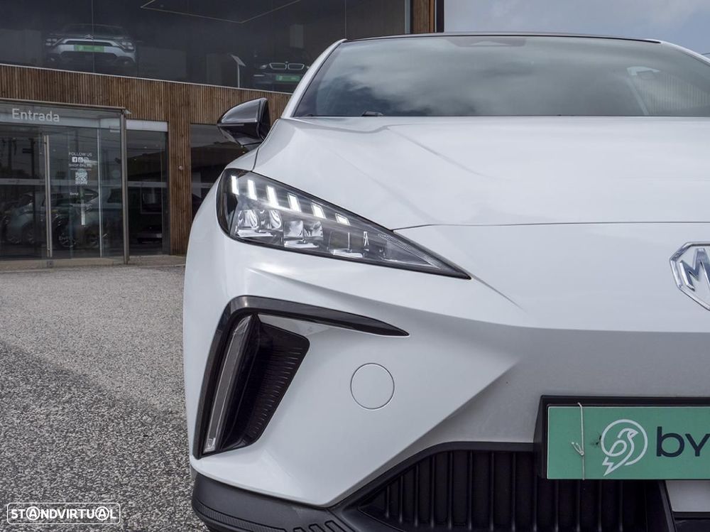 MG MG4 77 kWh Extended Range Luxury - 6