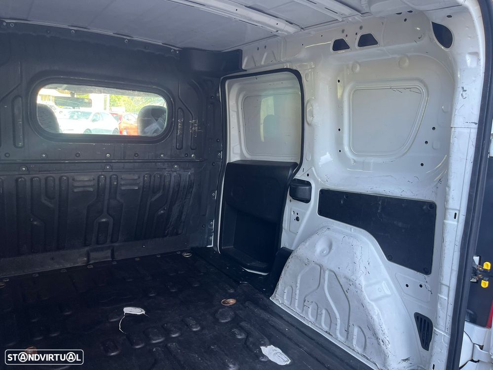 Opel Combo 1.6 CDTI  AC - 18