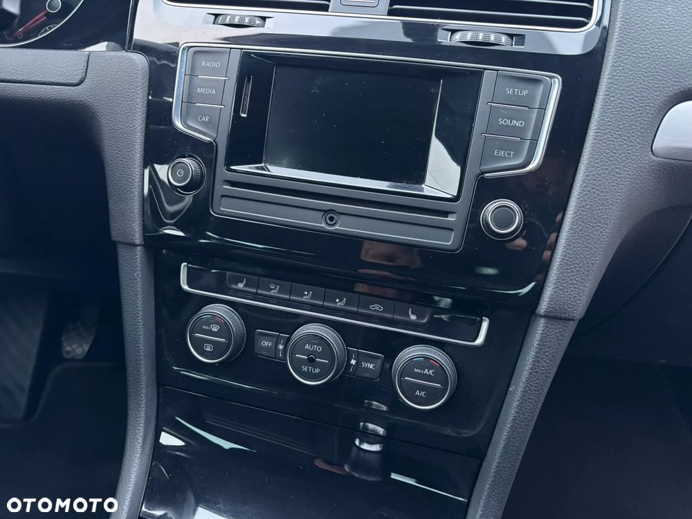 Volkswagen Golf 1.2 TSI BlueMotion Technology Cup - 17