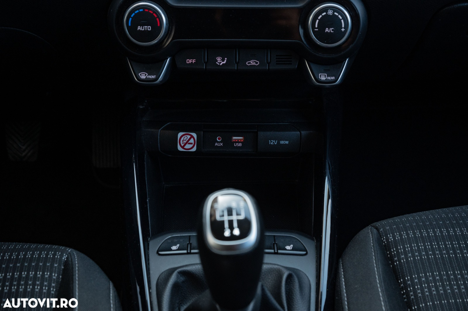Kia Stonic 1.0 T-GDI Trend - 31