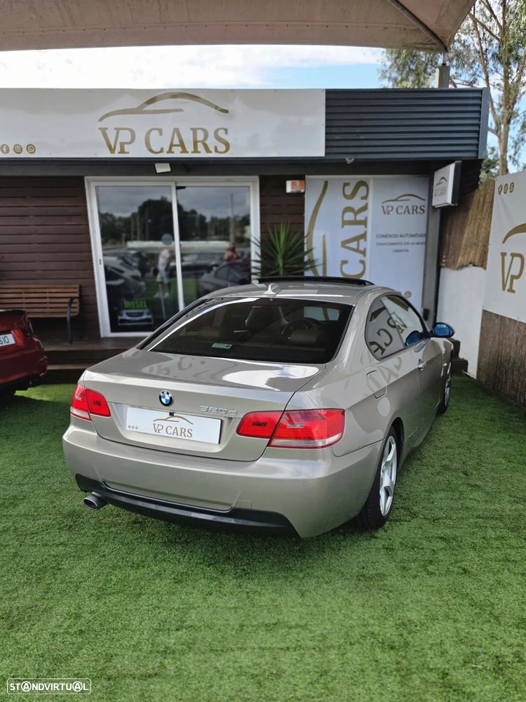 BMW 320 d Coupe - 11