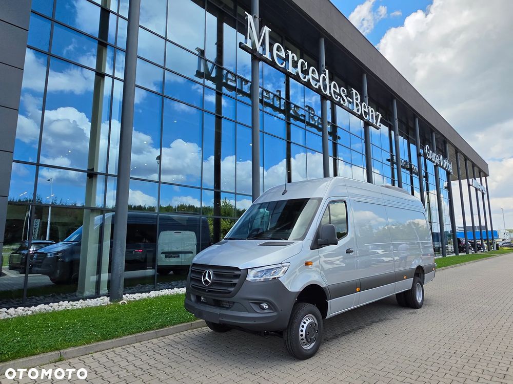 Mercedes-Benz Sprinter - 2