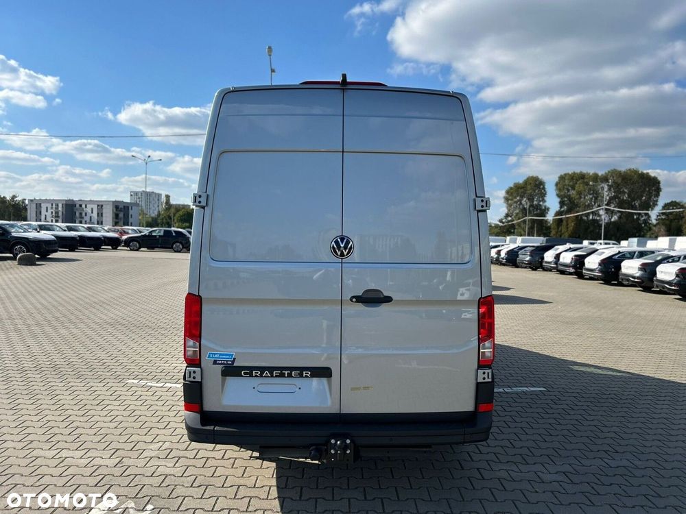 Volkswagen Crafter 35 2.0 TDI L3H3 177 KM AUTOMAT - 7